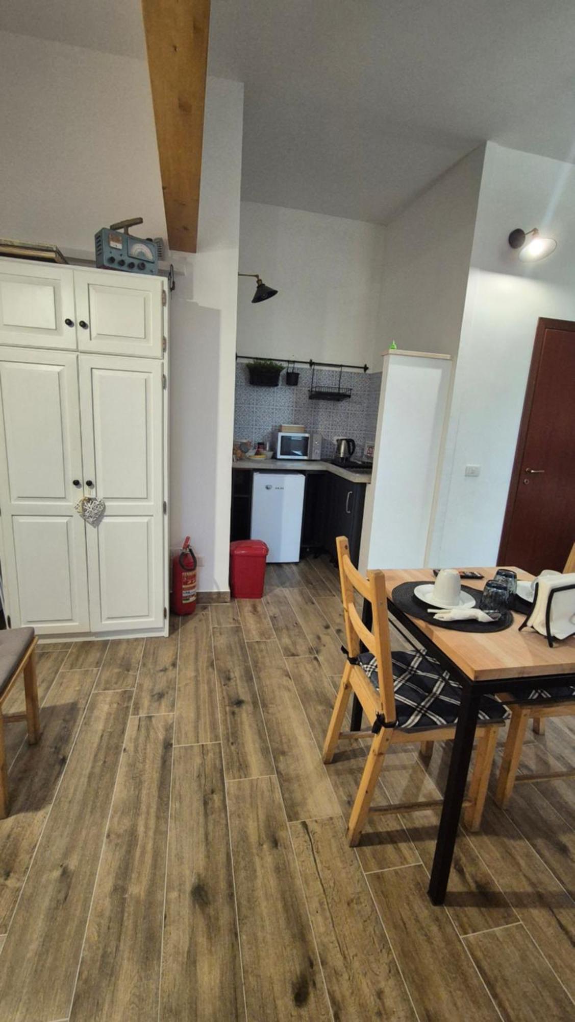 Casa Marzio Apartments ฟิวมิชีโน ภายนอก รูปภาพ
