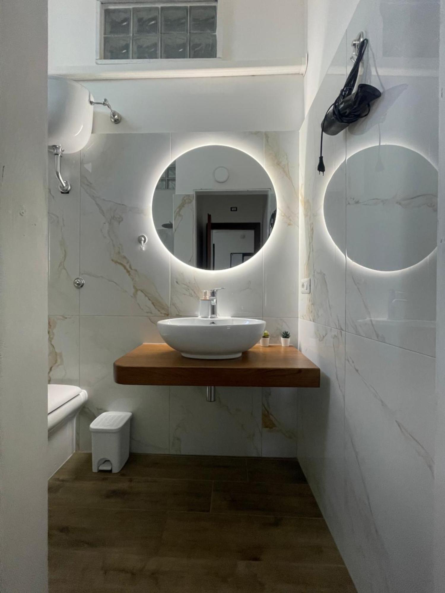 Casa Marzio Apartments ฟิวมิชีโน ภายนอก รูปภาพ